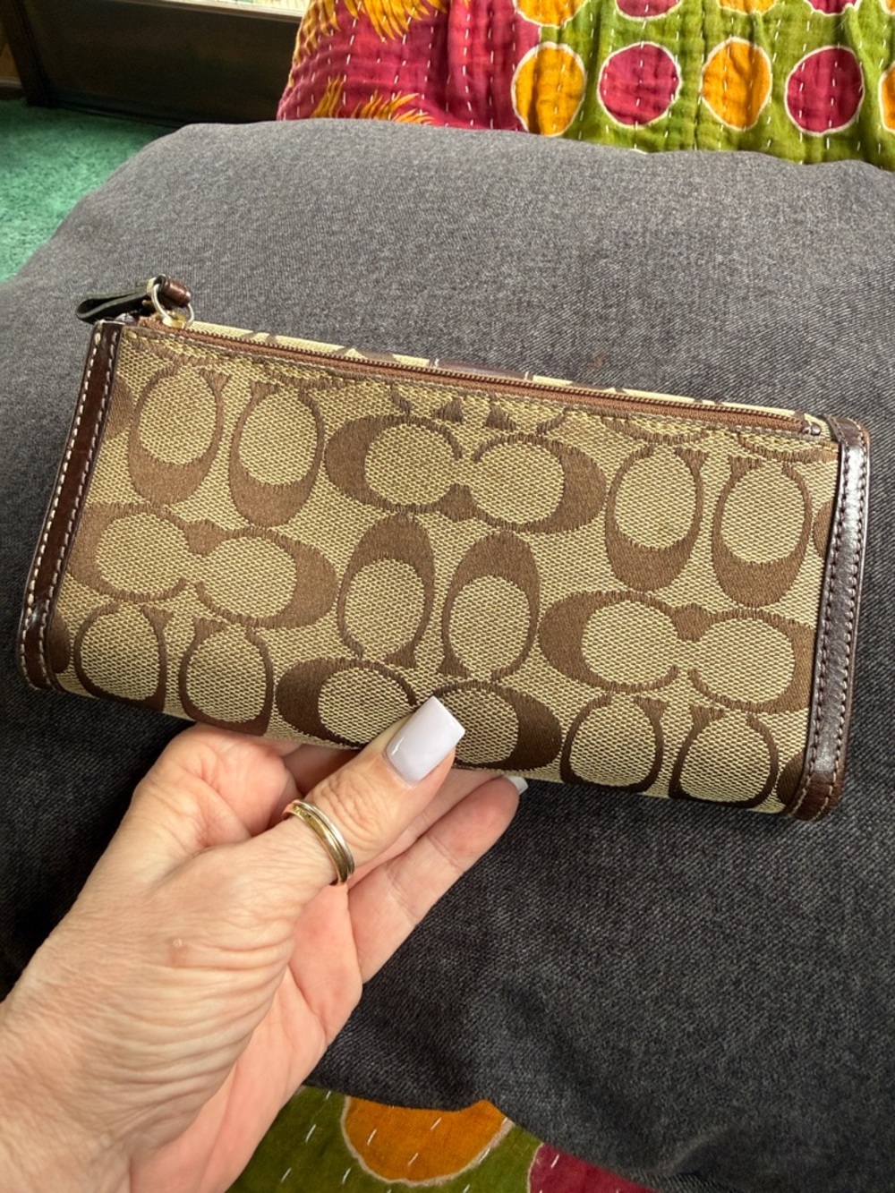 COACH Signature Checkbook Trifold Clutch Wallet With Jacquard Fabric & Leather - Picture 4 of 11